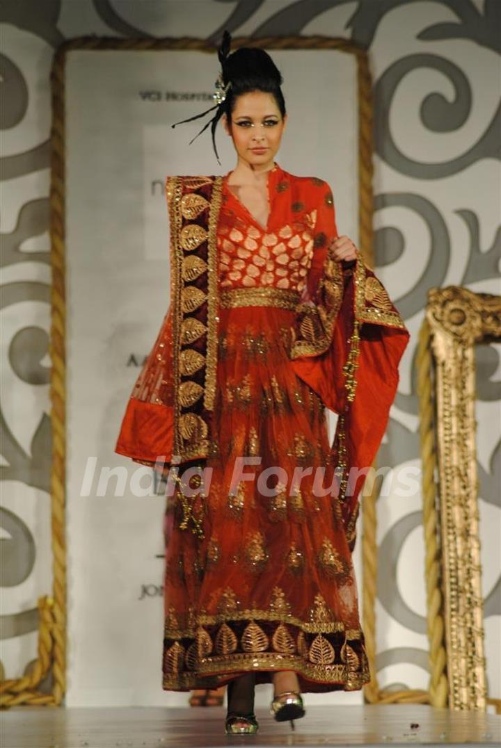 Model Walks for designers Neeta Lulla at Aamby Valley India Bridal Week day 2