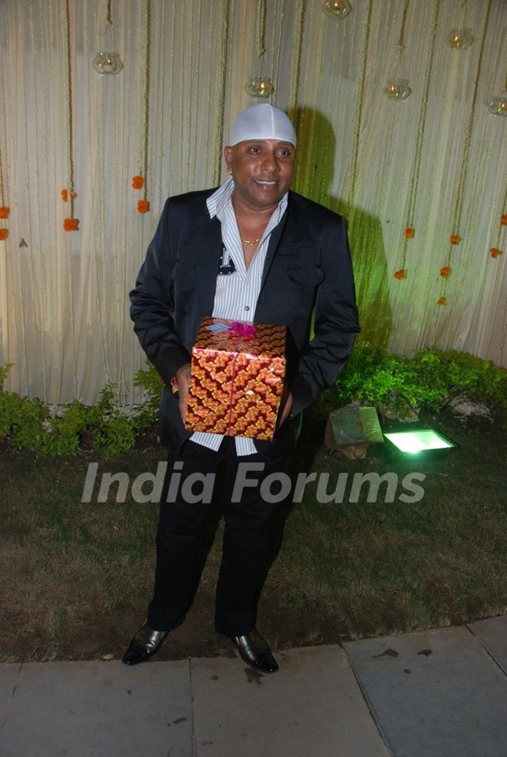 Guest at Vivek Oberoi's wedding reception at ITC Grand Maratha