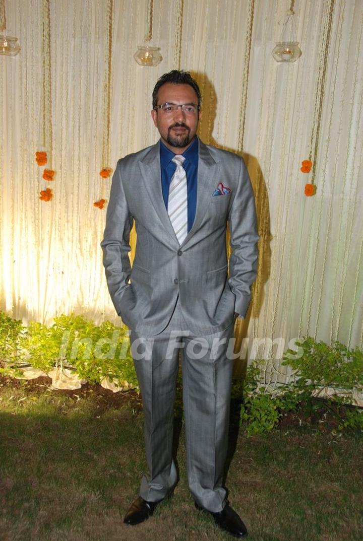 Guest at Vivek Oberoi's wedding reception at ITC Grand Maratha