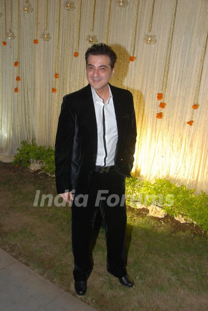 Sanjay Kapoor at Vivek Oberoi's wedding reception at ITC Grand Maratha