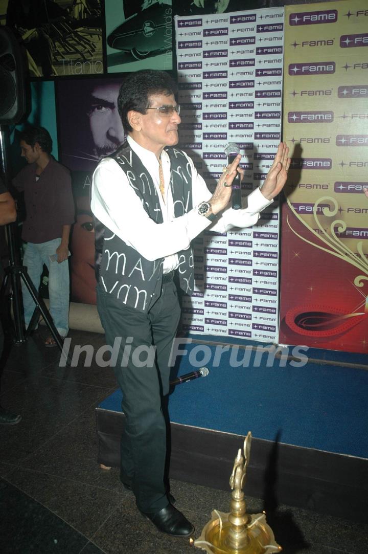 Fame Big Cinema's honours Jeetendra with Evergreen Lantern at  Fame Big Cinema, Andheri