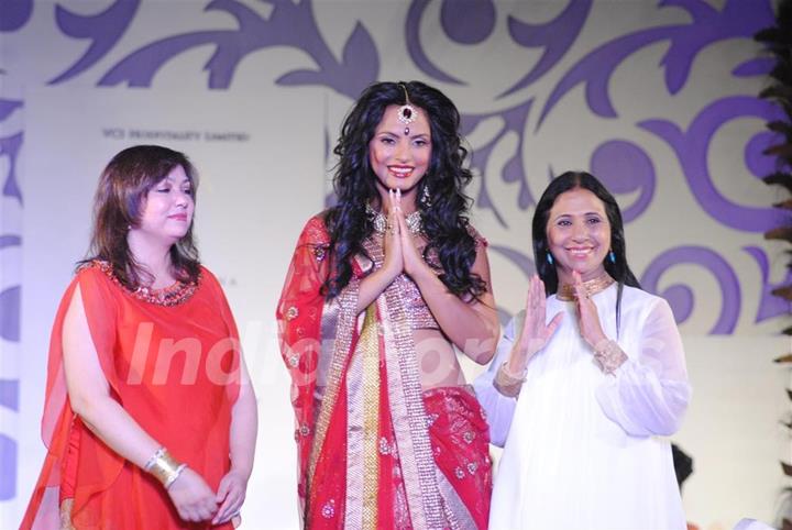 Model Walks at Aamby Valley Indian Bridal Week day 4