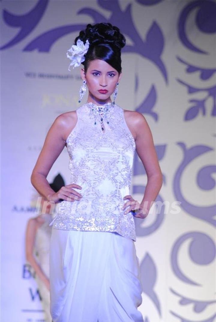 Model Walks at Aamby Valley Indian Bridal Week day 4