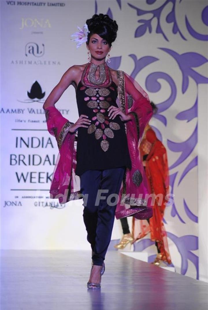 Model Walks at Aamby Valley Indian Bridal Week day 4