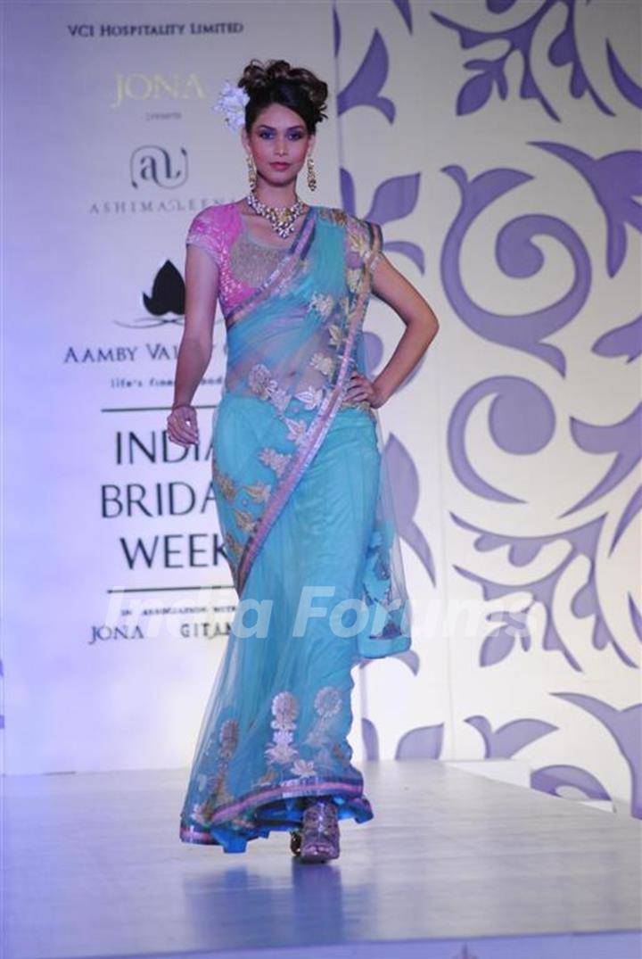 Model Walks at Aamby Valley Indian Bridal Week day 4