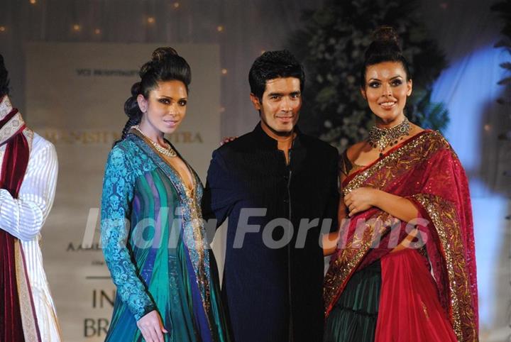 Model Walks for fashion designer Manish Malhotra at Aamby Valley Indian Bridal Week day 5