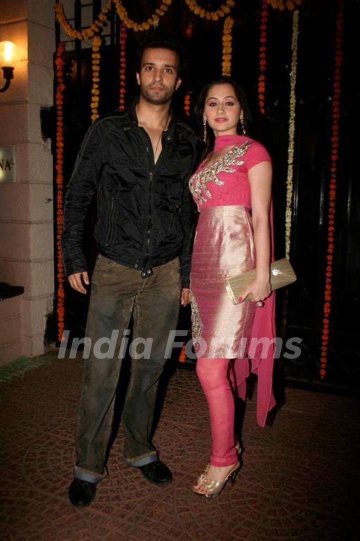 Sanjeeda Shaikh and Aamir Ali Malik graces Ekta Kapoor's Diwali bash