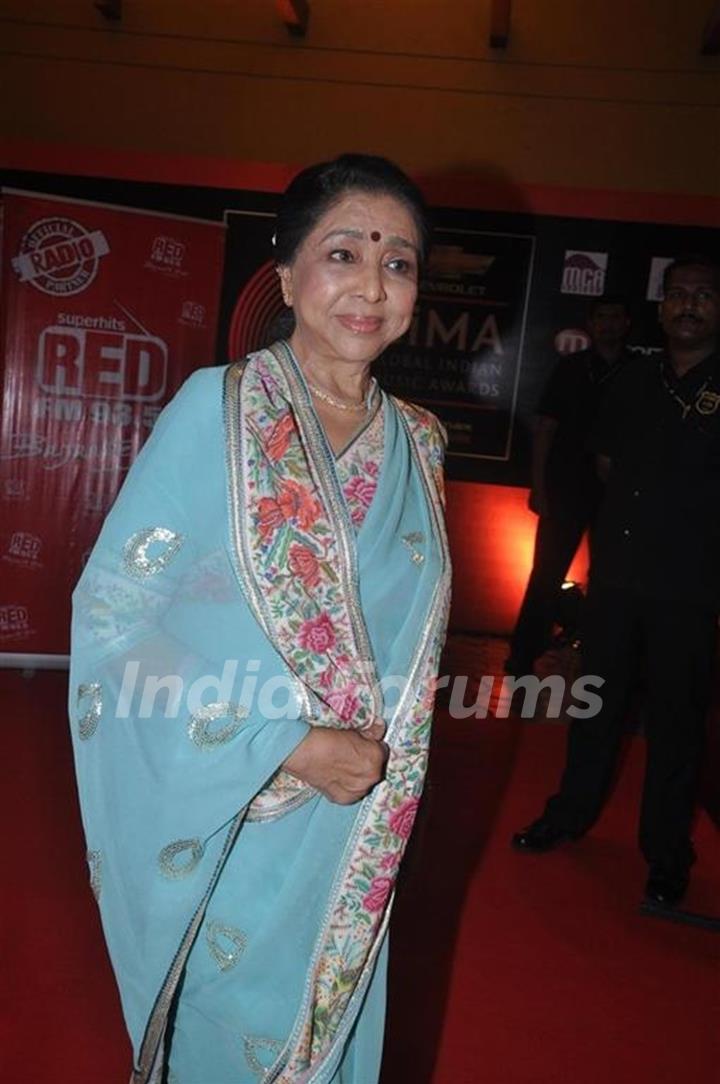 Asha Bhosle at Global Indian Music Awards at Yash Raj Studios