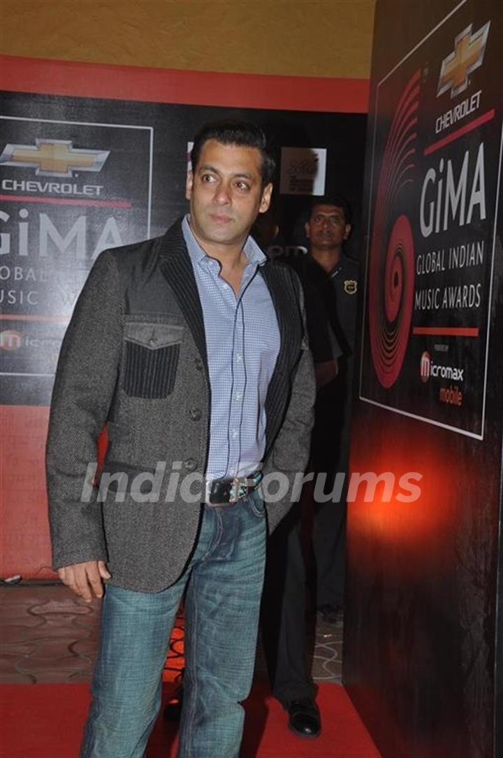 Salman Khan at Global Indian Music Awards at Yash Raj Studios