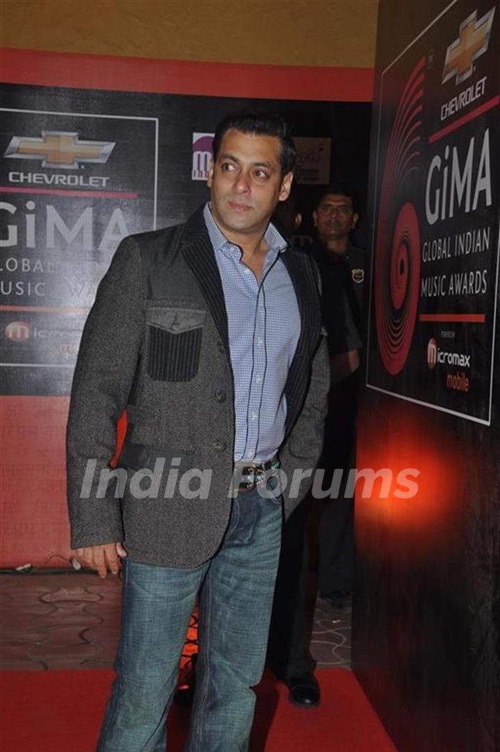 Salman Khan at Global Indian Music Awards at Yash Raj Studios