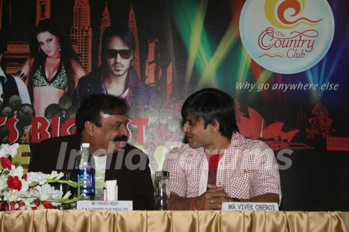 Vivek Oberoi at Country Club New Year Party Press Meet at Andheri, Mumbai