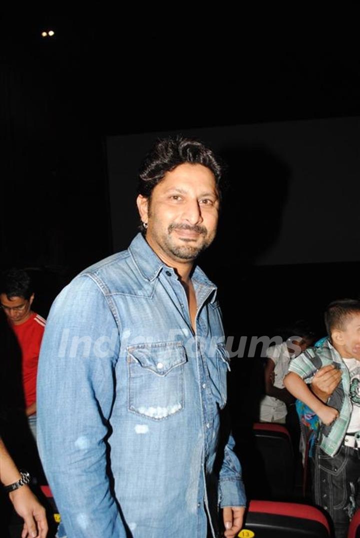 Arshad Warsi celebrate success of their film with underprivileged kids on Children’s Day at FAME Cin