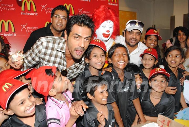 Arjun Rampal & Sajid celebrate Children’s Day with underprivileged kids at McDonalds at Fun Republic in Andheri, Mumbai