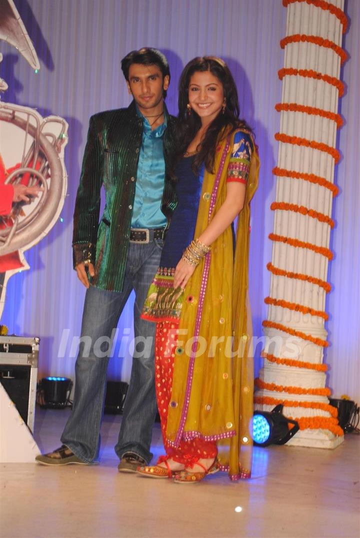 Anushka and Ranveer at Band Baaja Barat promotional musical event at Yashraj Studio