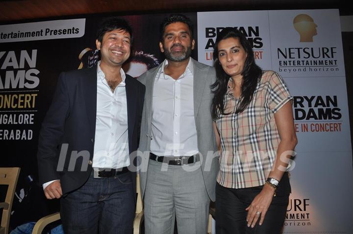 Sunil and Mana Shetty at Bryan Adams live concert press meet at Grand Hyatt, Mumbai