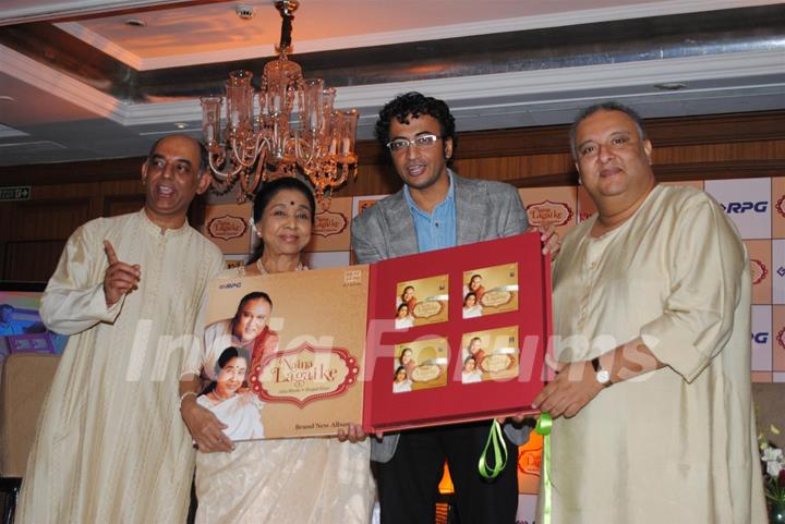 Asha Bhosle Unveils Naina Lagai Ke Music Album