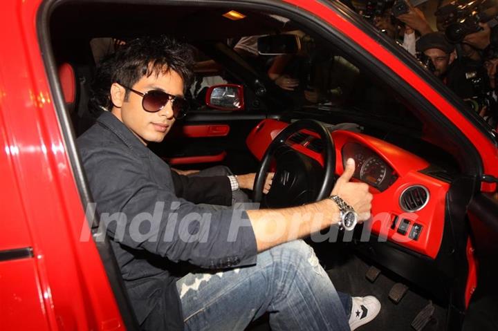 Shahid Kapoor at Autocar Show