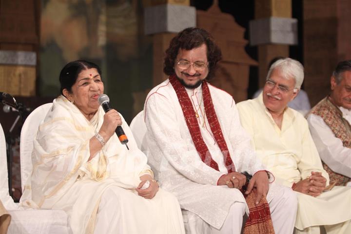 Lata Mangeshkar at National Festival Of Indian Classical Music & Dance at Ravindra Natya Mandir