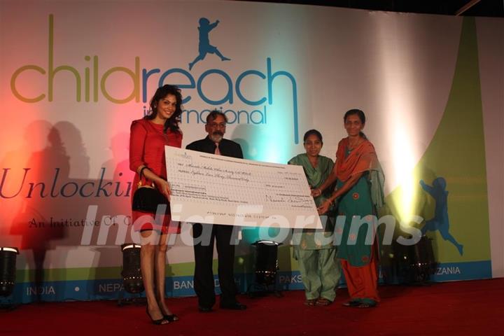 Isha Koppikar at Child Reach NGO Event