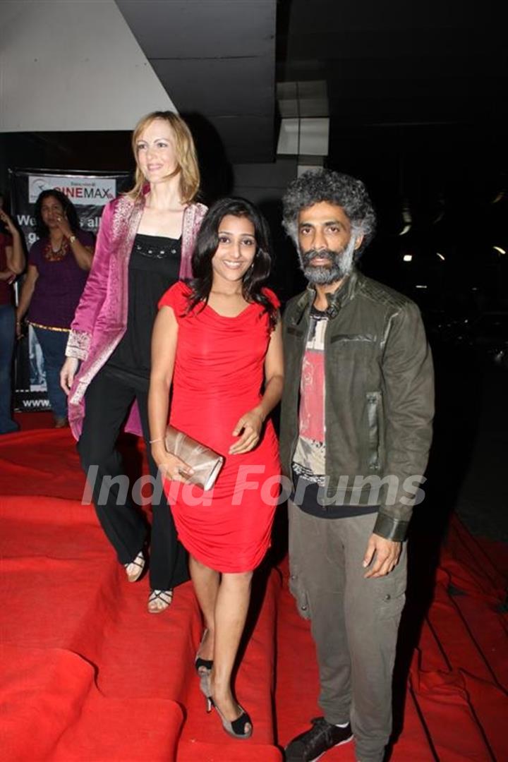 Makrand Deshpande and Preetika Chawla at Shahrukh Bola Khoobsurat Hai Tu film premiere at Cinemax