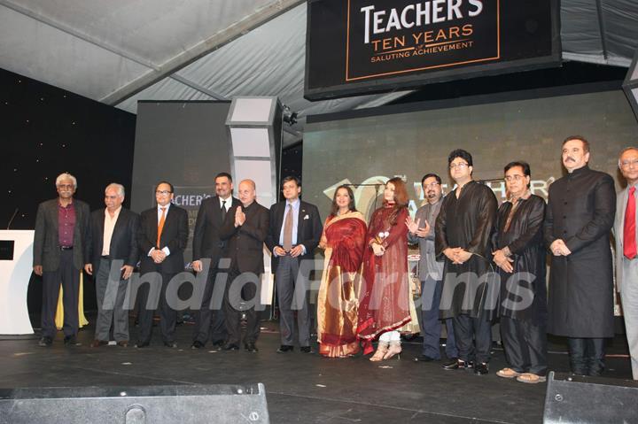 Bollywood stars at Teachers Awards at Taj Lands End