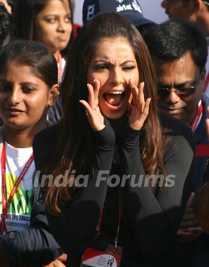 Bipasha Basu during the Delhi Half Marathon, in New Delhi