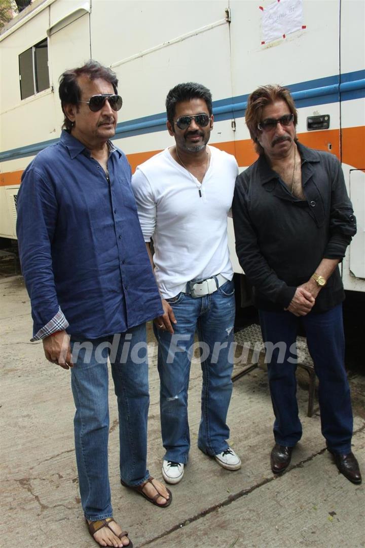 Shakti Kapoor, Sunil Shetty and Kiran Kumar at Raqt-Ek Rishta film Mahurat at Filmistan