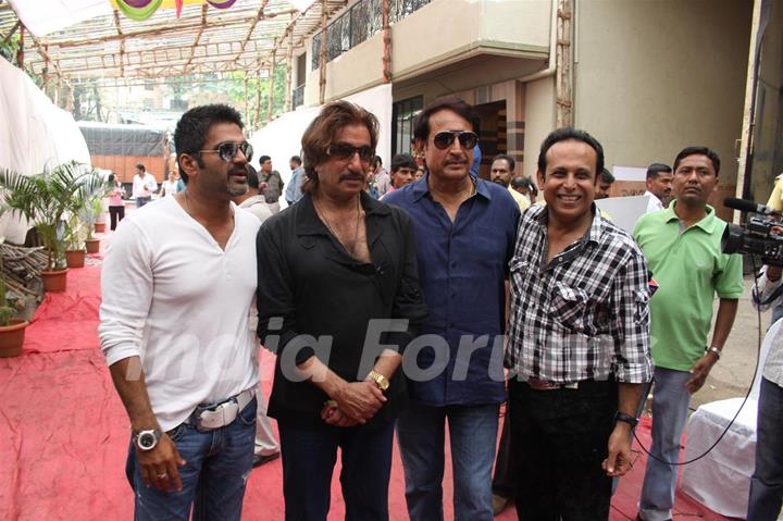 Shakti Kapoor, Sunil Shetty and Kiran Kumar at Raqt-Ek Rishta film Mahurat at Filmistan