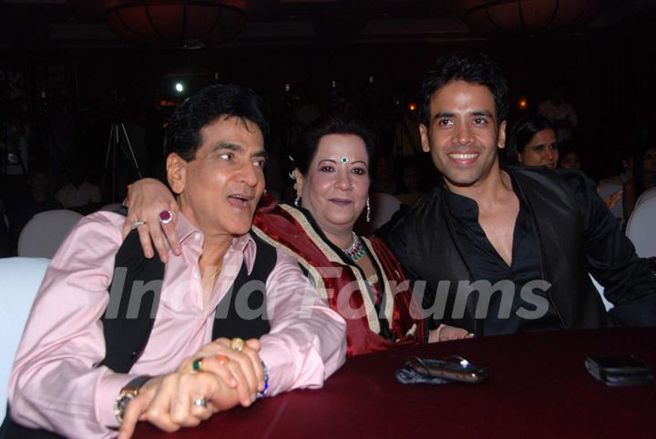 Jeetendra, Shobha and Tusshar Kapoor at Once Upon a Time film success bash at JW Marriott