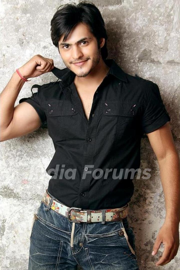 Ravi Bhatia