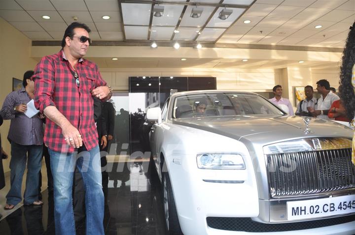 Sanjay Dutt gifts wife Manyata a Rolls Royce Ghost