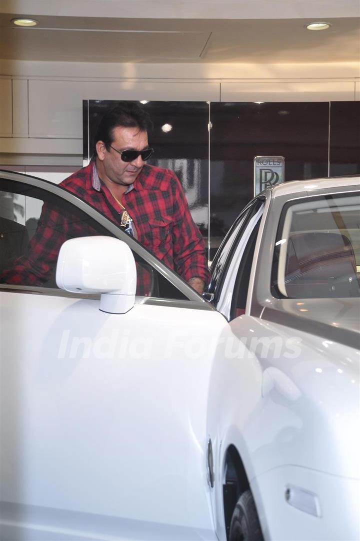 Sanjay Dutt gifts wife Manyata a Rolls Royce Ghost