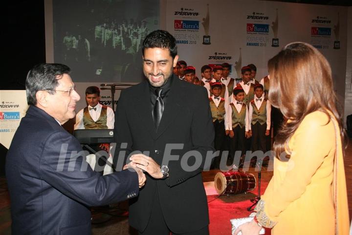 Abhishek and Aishwarya Rai Bachchan at Positive Health Award 2010 at NCPA