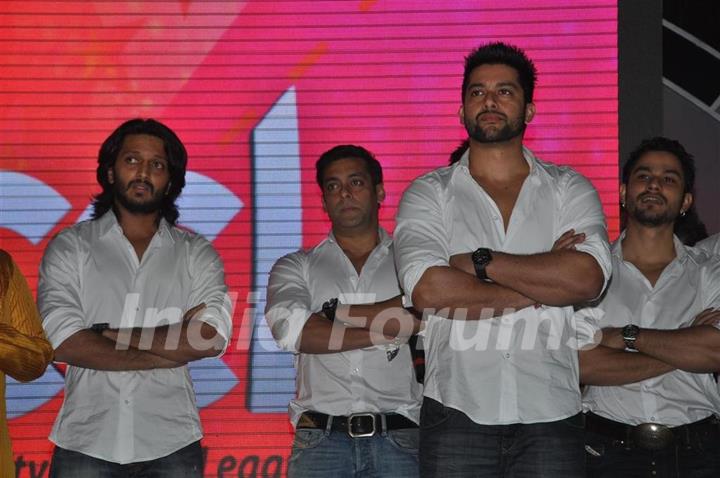 Bollywood actors at Press Conference for the Celebrity cricket League (CCL), Mumbai