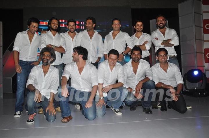 Bollywood actors at Press Conference for the Celebrity cricket League (CCL), Mumbai