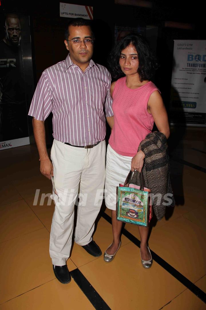 Chetan Bhagat at Premier Of Film Phas Gaye Re Obama at Cinemax Versova