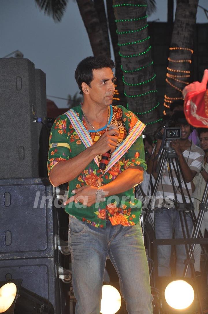 Akshay Kumar at Film “TEES MAAR KHAN‘’ promotion Beach Party