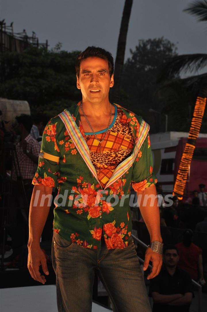 Akshay Kumar at Film “TEES MAAR KHAN‘’ promotion Beach Party