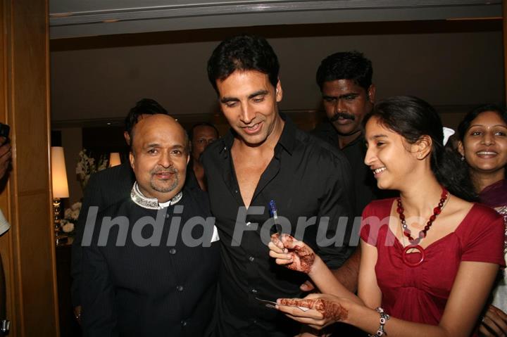 Akshay Kumar at Sameer's daughter Shanchita & Abhishek wedding at Sun and Sands wedding reception