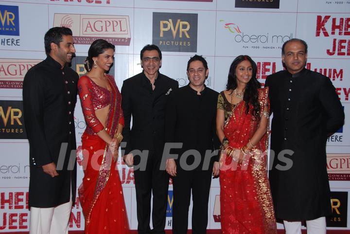 Team of &quot;Khelein Hum Jee Jaan Sey&quot; at the premiere of the movie in Mumbai. .