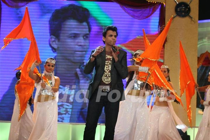 Abhijeet Sawant at BIG FM Marathi Awards at the Tulip Star