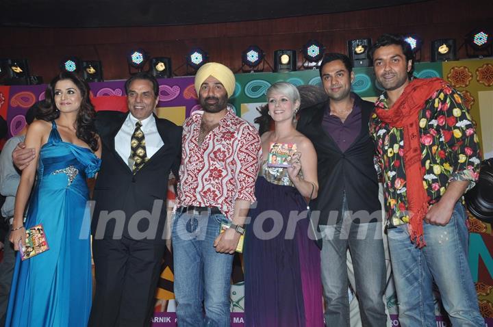 Cast in Music release of 'Yamla Pagla Deewana'