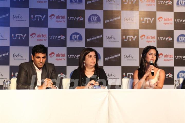 Akshay, Farah and Katrina at Launch of the 'Tees Maar Khan' Official Game at Novotel, Juhu, Mumbai