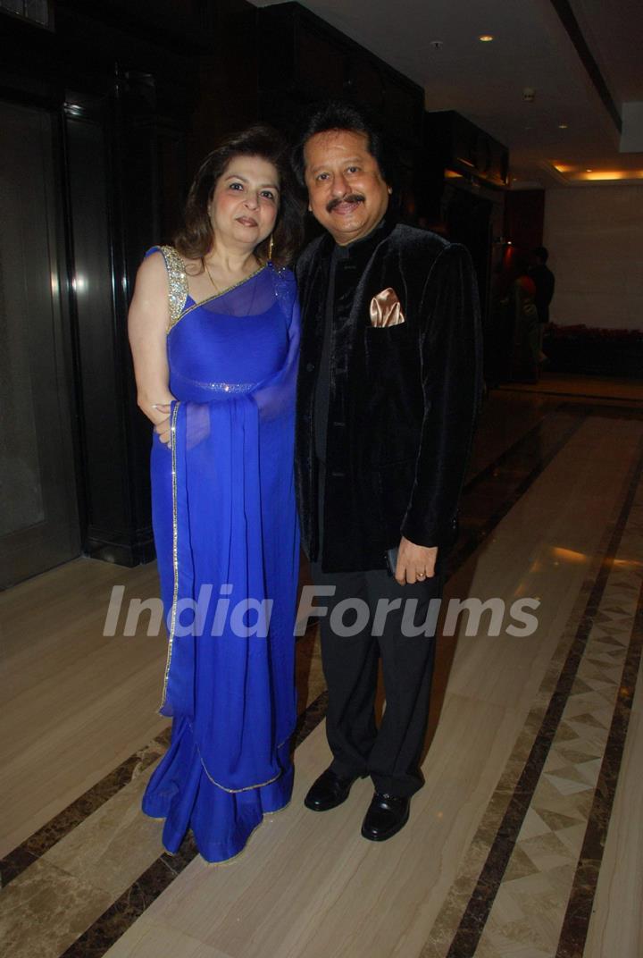 Pankaj Udhas at Urvee Adhikari's wedding reception at Taj Land's End. .