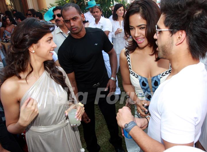 Deepika and Sameera at Kingfisher Calendar Launch 2011