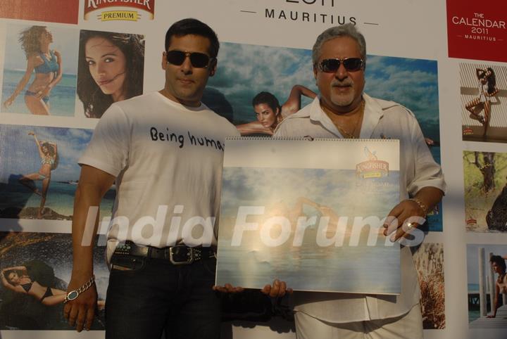 Dr.Vijay Mallaya along with Salman Khan at Kingfisher Calendar Launch 2011