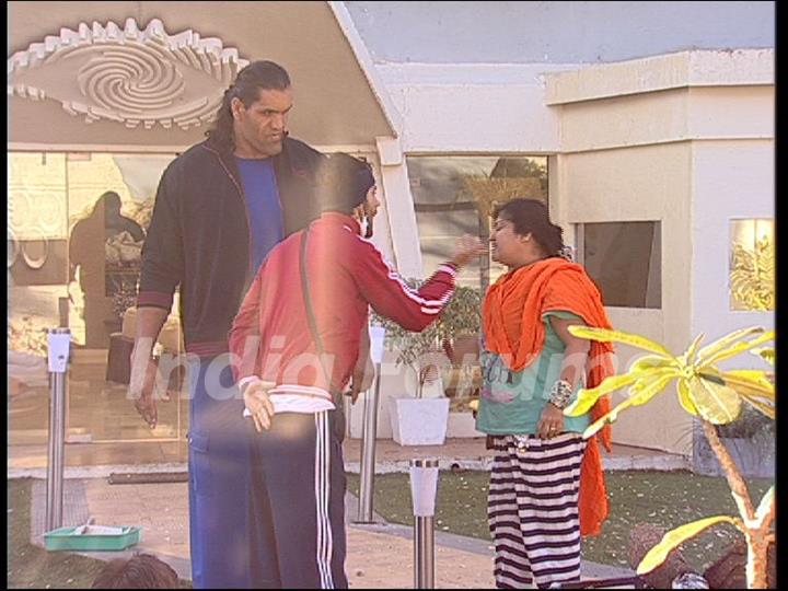 Still from tv show Bigg Boss 4