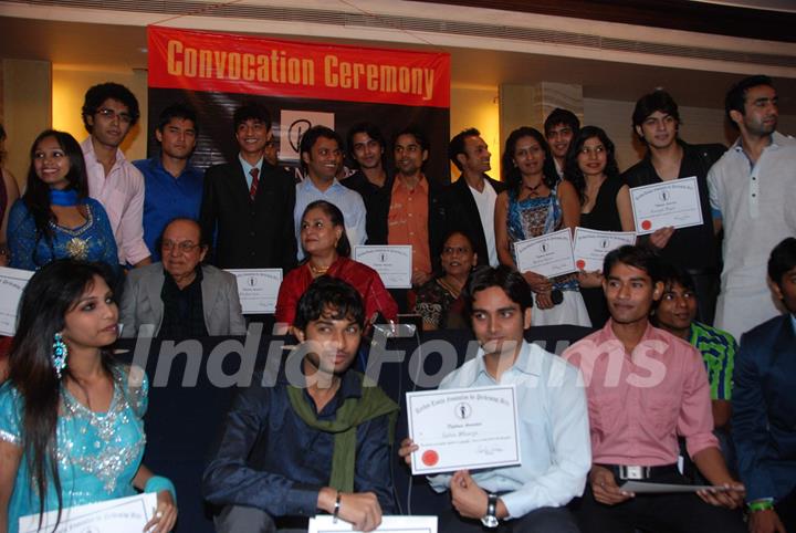 Jaya Bachchan and Vinod Khanna's son Sakshi at Roshan Taneja's academy convocation ceremony at The Club. .