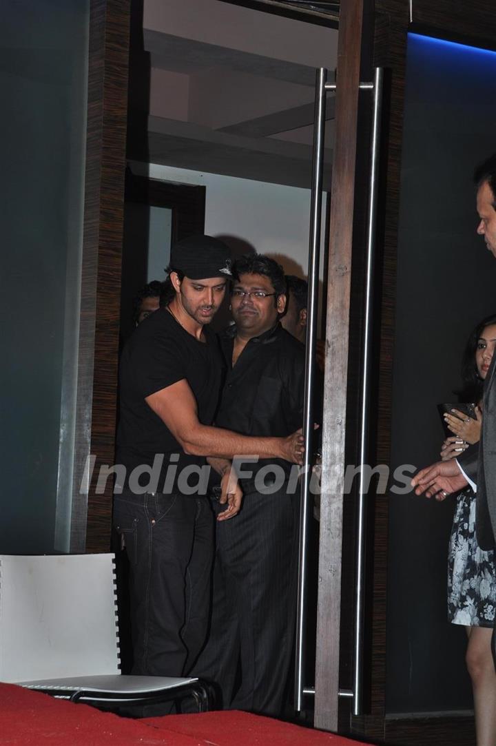 Hrithik Roshan launches Stardust New Year's issue