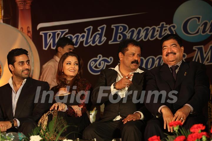 Abhishek Bachchan and Aishwarya Rai Bachchan during an World bunts sports meet of 2010 in Mumbai